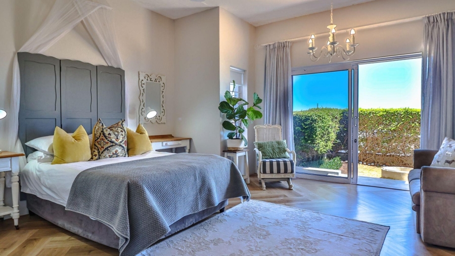 4 Bedroom Property for Sale in De Kelders Western Cape